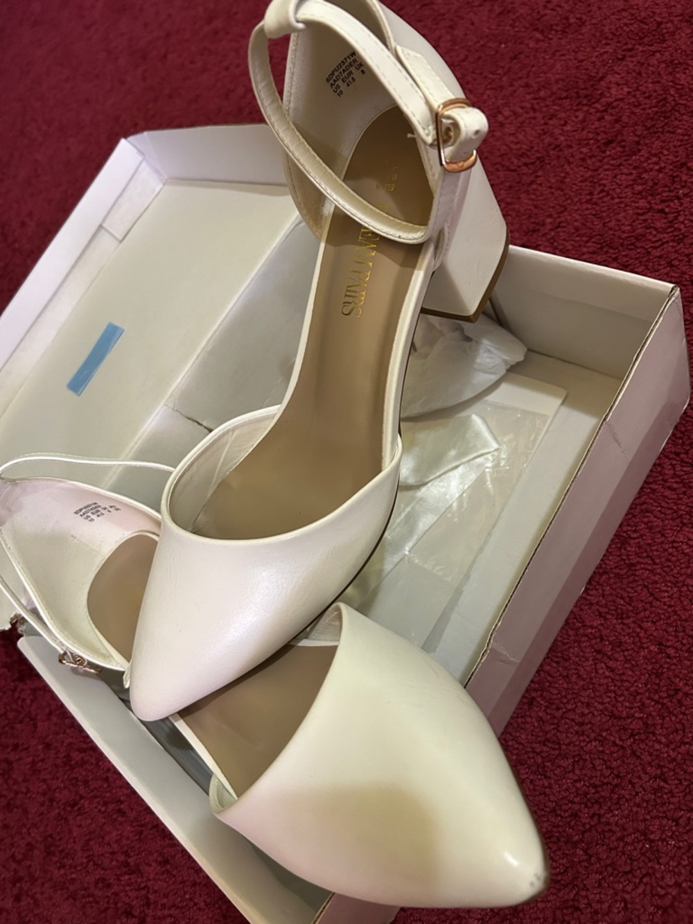 Women's Bridal Cream Ankle-Strap Pointed Toe Pumps